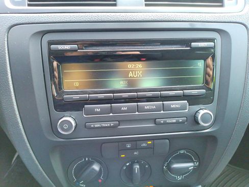 Used 2012 Volkswagen Jetta S FWD image 13