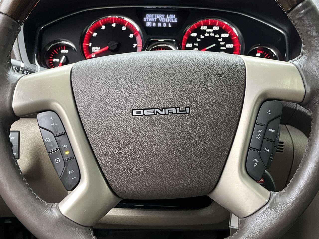 Used 2015 GMC Acadia Denali AWD/4WD image 17