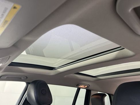 Used 2016 Mercedes-Benz GL 450 4MATIC image 24