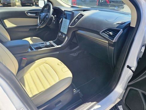 Used 2023 Ford Edge SEL w/ Convenience Package AWD/4WD image 9