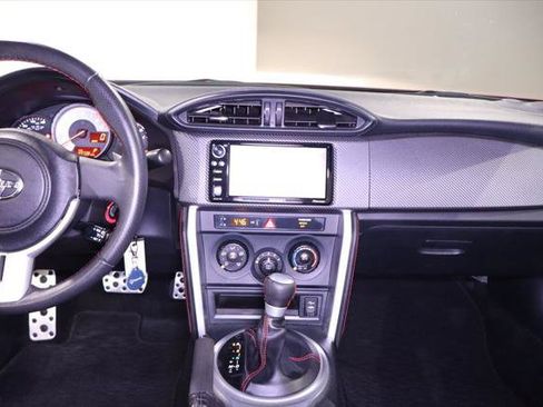 Used 2016 Scion FR-S RWD image 25