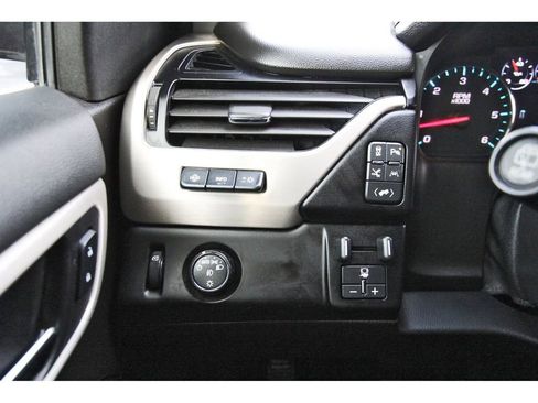 Used 2019 GMC Yukon Denali w/ Denali Ultimate Package image 24