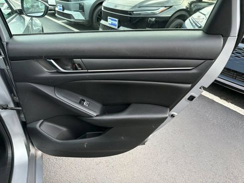 Used 2020 Honda Accord LX image 11