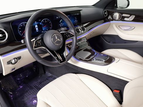 Used 2021 Mercedes-Benz E 350 Sedan image 40