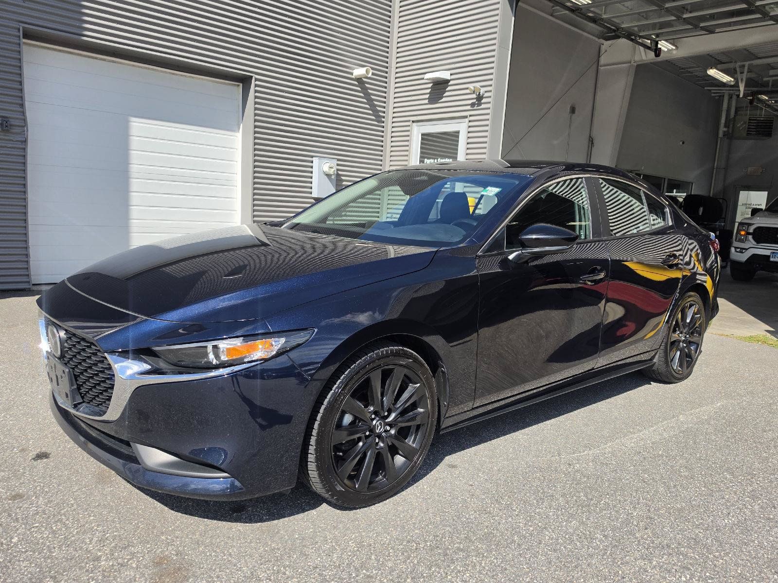 Used 2024 MAZDA MAZDA3 s FWD image 7