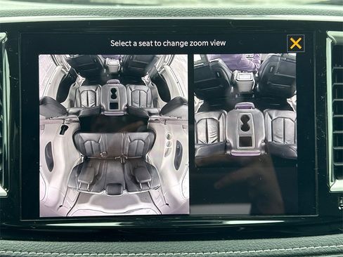 Used 2022 Chrysler Pacifica Touring-L w/ Uconnect Theater Family Group image 32