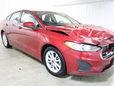 Used 2020 Ford Fusion SE image 5