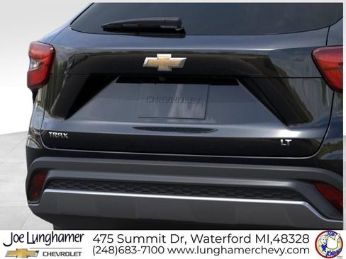 New 2026 Chevrolet Trax LT w/ LT Convenience Package FWD image 14