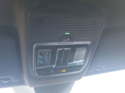 New 2026 Volkswagen Atlas Cross Sport SE image 32