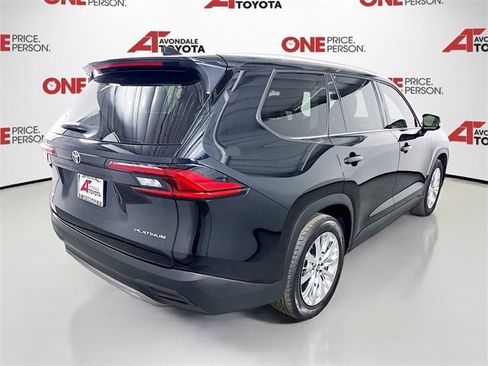 Used 2024 Toyota Grand Highlander Platinum image 7
