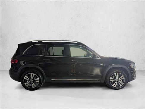 Certified 2025 Mercedes-Benz GLB 250 image 7