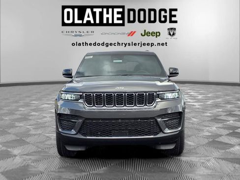 New 2025 Jeep Grand Cherokee Laredo image 31