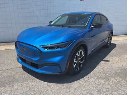 New 2025 Ford Mustang Mach-E Select w/ Comfort Package Lite