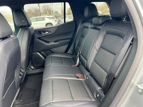 New 2026 Chevrolet Equinox LT w/ Convenience Package II image 18