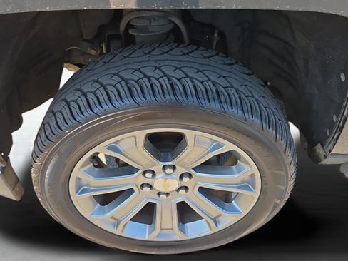 Used 2018 Chevrolet Silverado 1500 LT w/ All Star Edition image 11