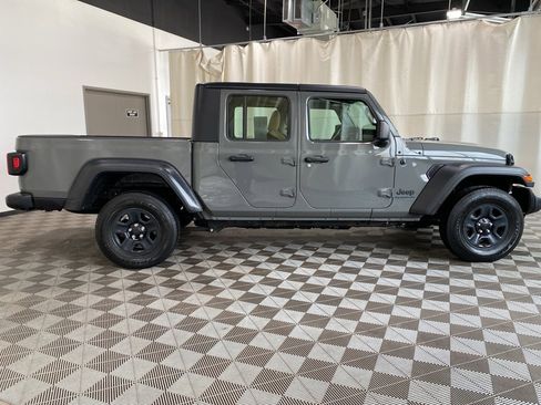 Used 2021 Jeep Gladiator Sport w/ Trailer Tow Package image 8