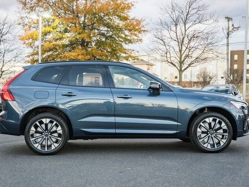 New 2026 Volvo XC60 T8 Plus w/ Protection Package Premier image 3