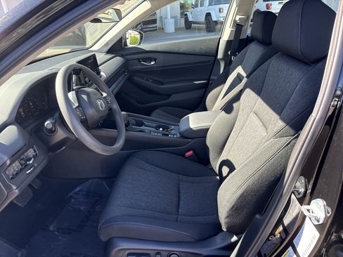 New 2025 Honda Accord SE image 13