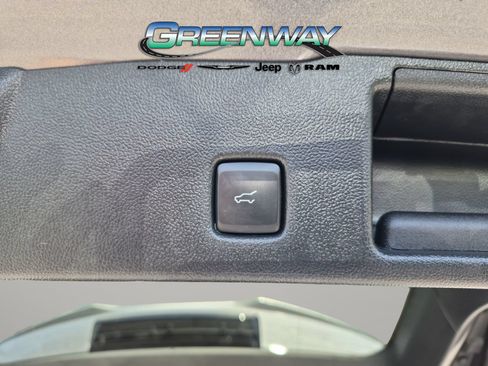 Used 2023 Ford Escape ST-Line w/ Tech Pack #1 FWD image 6
