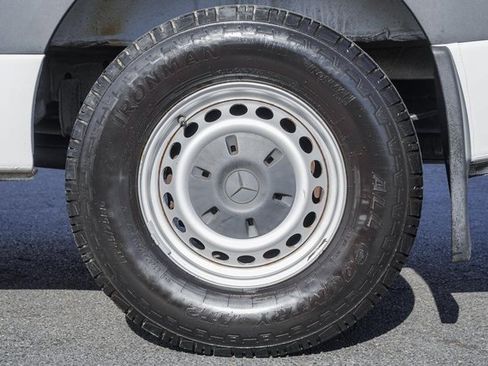 Used 2019 Mercedes-Benz Sprinter 144 Cargo image 15