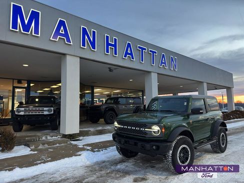 Used 2023 Ford Bronco Badlands image 1
