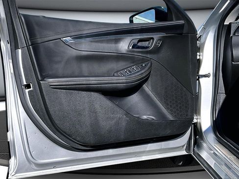 Used 2017 Chevrolet Impala Premier image 19