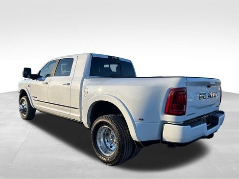 Used 2025 RAM 3500 Limited image 15