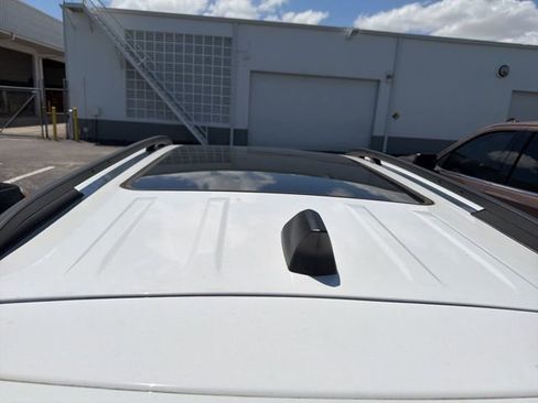 Used 2023 Chevrolet Equinox LT image 17