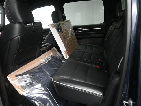 New 2026 RAM 1500 Laramie AWD/4WD image 12