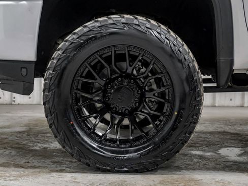 Used 2020 GMC Sierra 2500 AT4 w/ AT4 Premium Package image 64