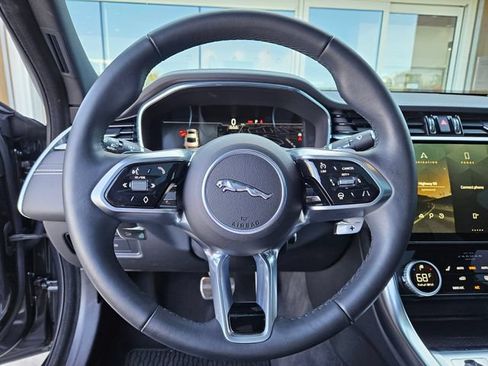Used 2024 Jaguar XF R-Dynamic SE AWD/4WD image 22