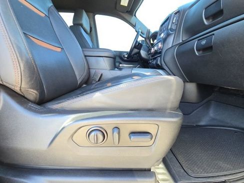 Used 2022 GMC Sierra 2500 AT4 w/ AT4 Preferred Package image 19
