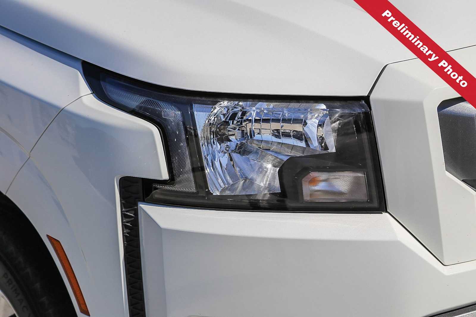 Used 2022 Nissan Frontier SV RWD image 4