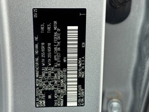 Certified 2025 Toyota Grand Highlander XLE image 33