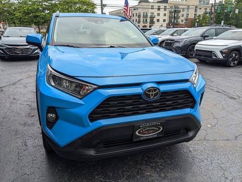 Used 2019 Toyota RAV4 XLE Premium w/ Cold Weather Package AWD/4WD image 7