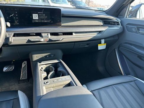 Used 2024 Kia EV9 GT-Line image 19