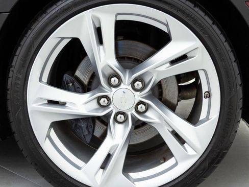 Used 2021 Chevrolet Camaro SS image 25