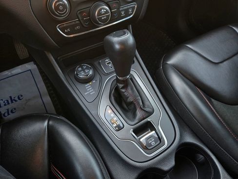 Used 2020 Jeep Cherokee Trailhawk w/ Cold Weather Group image 25