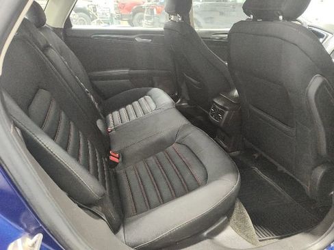 Used 2016 Ford Fusion SE image 17