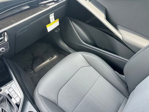 New 2025 Kia Niro EX Touring image 25