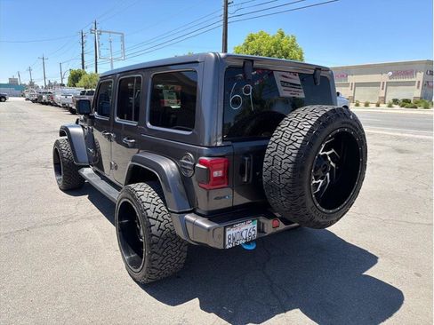 Used 2021 Jeep Wrangler Unlimited Sahara AWD/4WD image 15