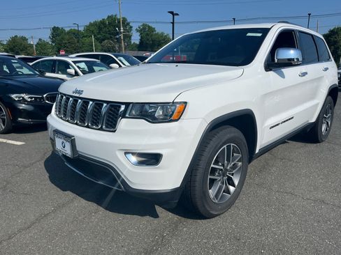 Used 2020 Jeep Grand Cherokee Limited AWD/4WD image 3
