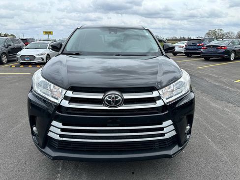 Used 2017 Toyota Highlander XLE image 5
