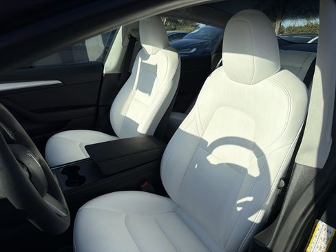 Used 2023 Tesla Model 3 Performance AWD/4WD image 3