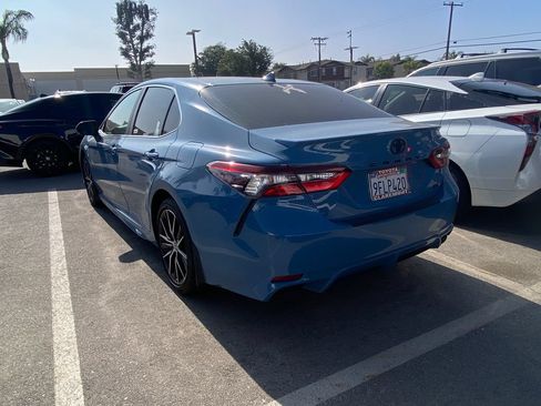 Used 2023 Toyota Camry SE w/ Protection Package (Q2) (TMS) FWD image 4