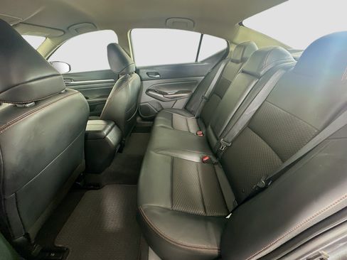 Used 2024 Nissan Altima 2.5 SR FWD image 25