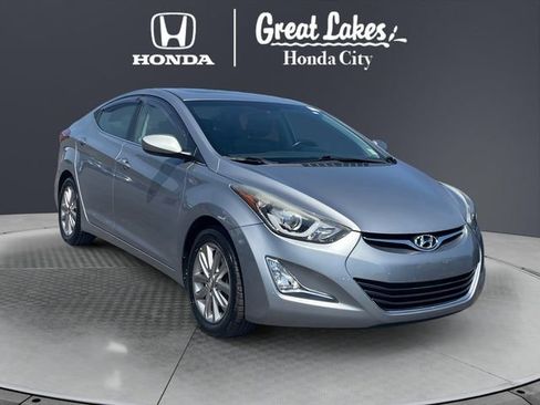 Used 2015 Hyundai Elantra SE w/ Option Group 03 FWD image 1