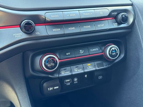 Used 2019 Hyundai Veloster 2.0 Premium FWD image 31