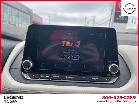 Used 2023 Nissan Rogue SV image 27