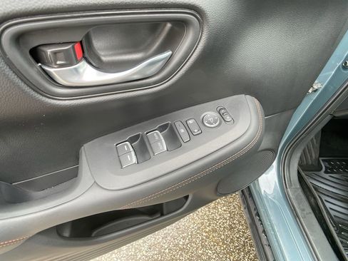 Used 2024 Honda HR-V Sport image 13